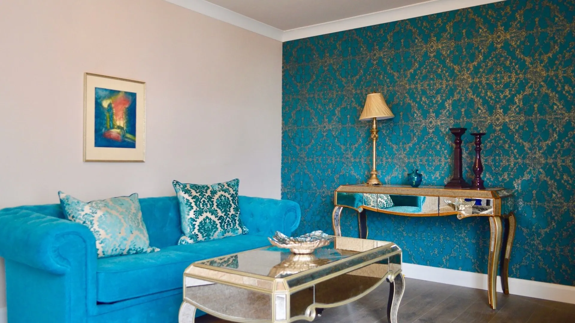 1 Bedroom Apartment On Royal Mile Edinburgh
